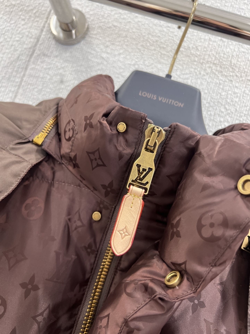 l0vis Vvtt0n outwear